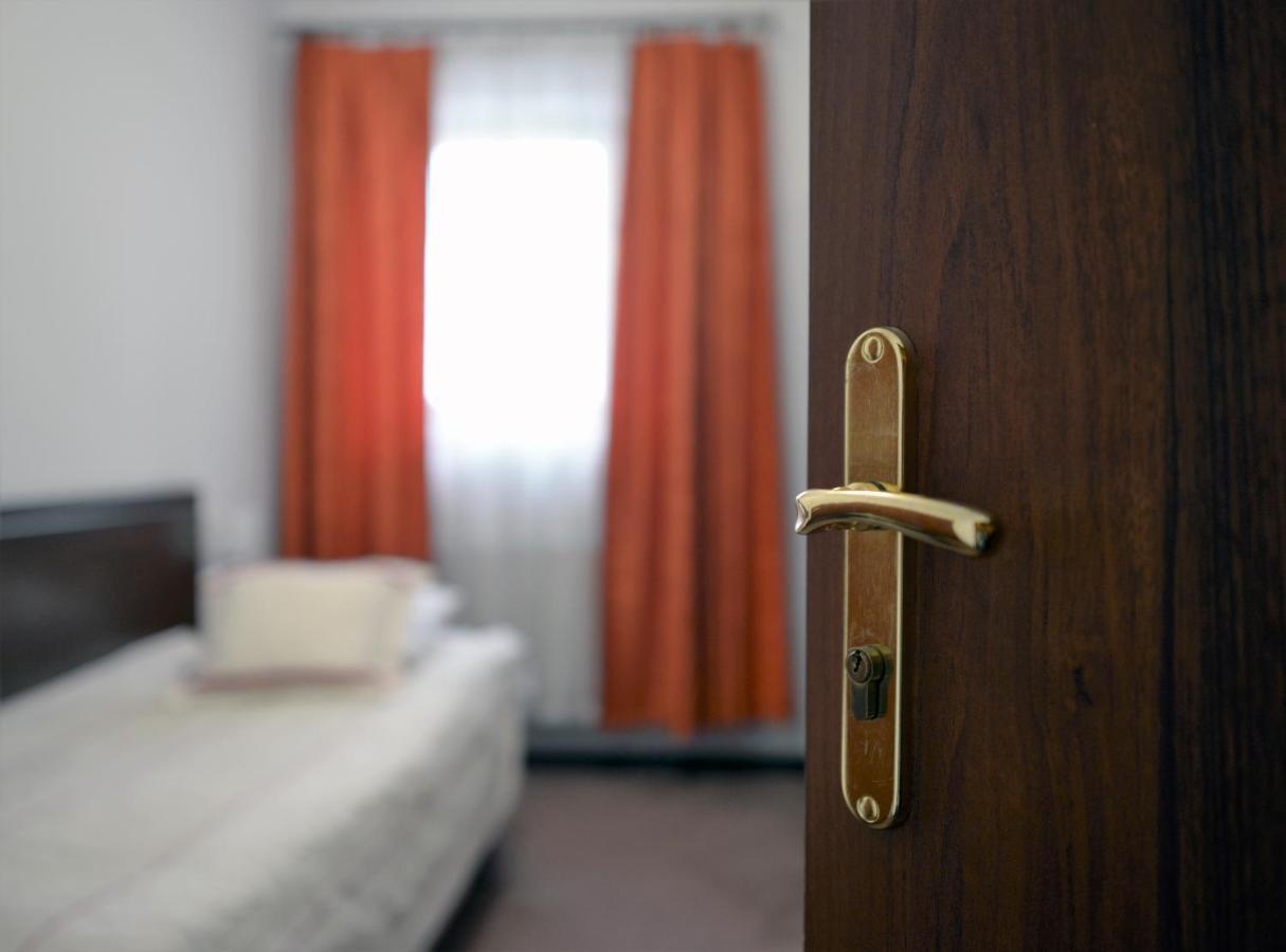 Gosciniec Czarci Mlyn Bed & Breakfast Bedzin Luaran gambar