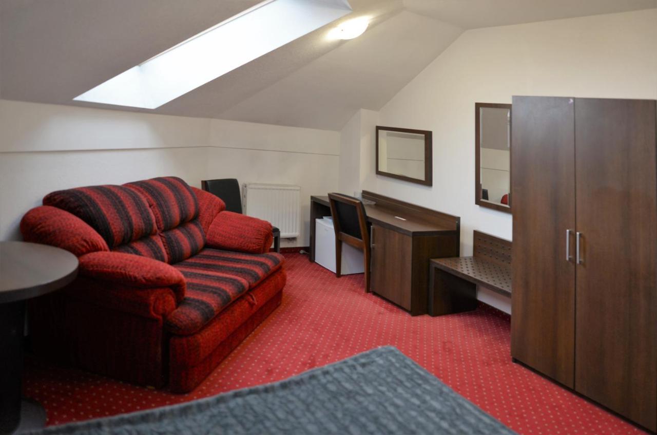 Gosciniec Czarci Mlyn Bed & Breakfast Bedzin Luaran gambar